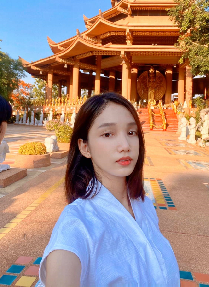 G224 照片1463张 视频99个 同人私密 年轻微胖大xiong美女 生活日常 旅游 大尺度