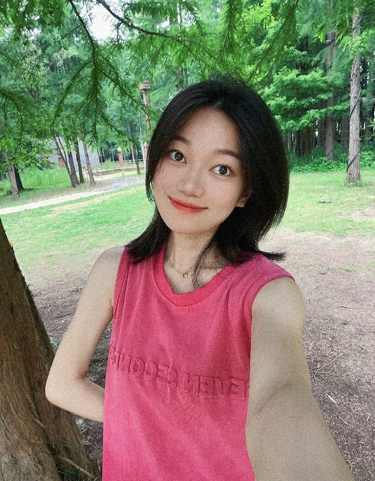 A1148 照片2854张 视频532个 中国女 宝妈 气质少妇 宠物 带娃 生活日常 各地旅游 户外日常 自拍较多 旅游 生活场景丰富 视频包含实况Live 曝光度超低